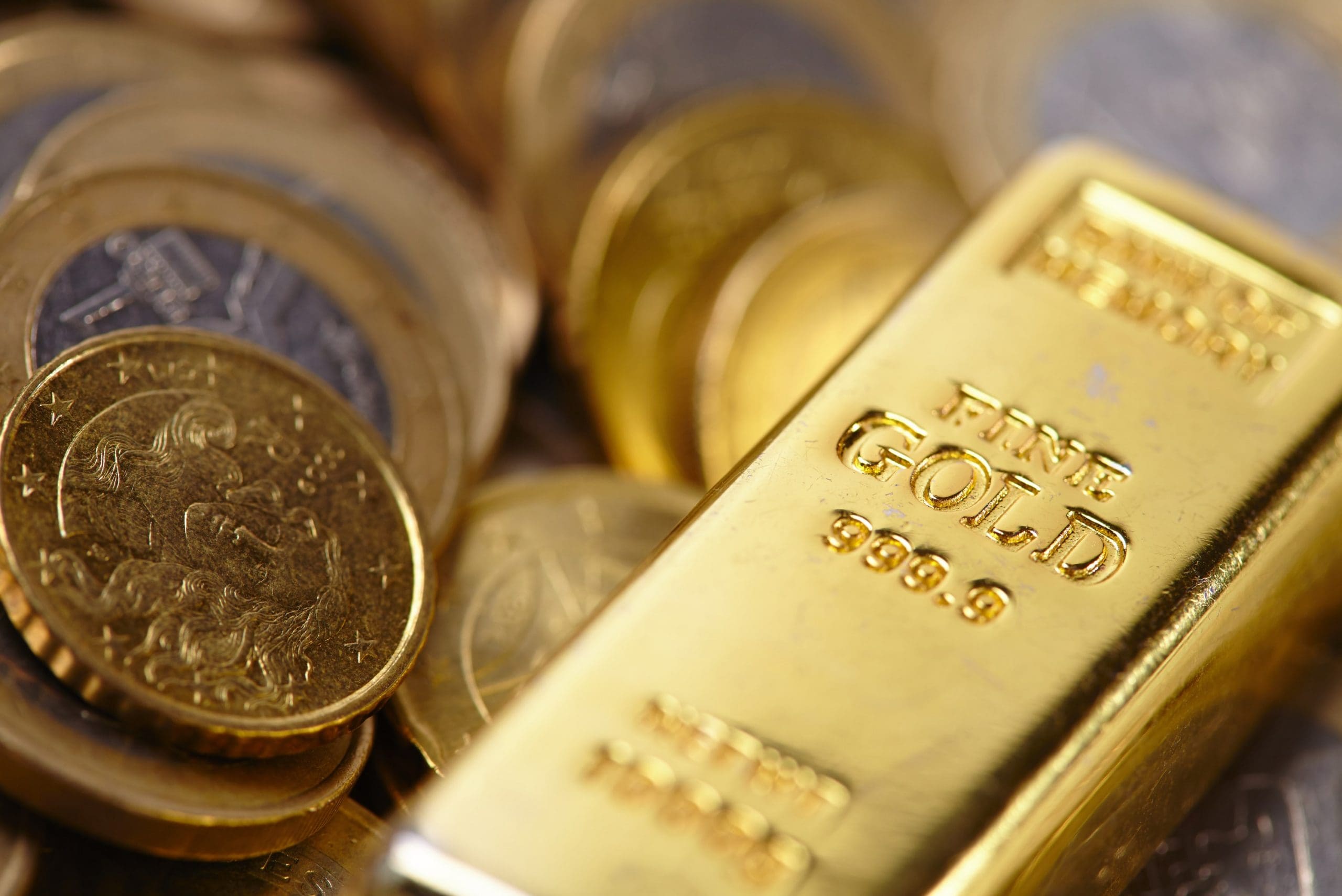 نصائح شراء وبيع الذهب ومقارنة مع الإستثمار في الأسهم